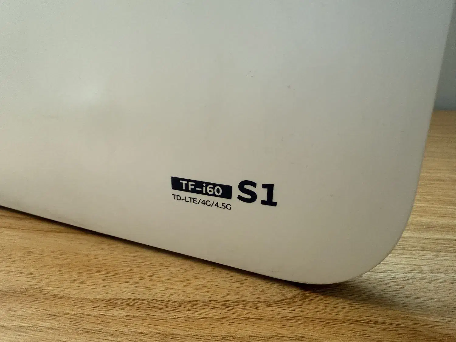 مودم ایرانسل TD-LTE|مودم و تجهیزات شبکه|قم, چهل درخت|دیوار