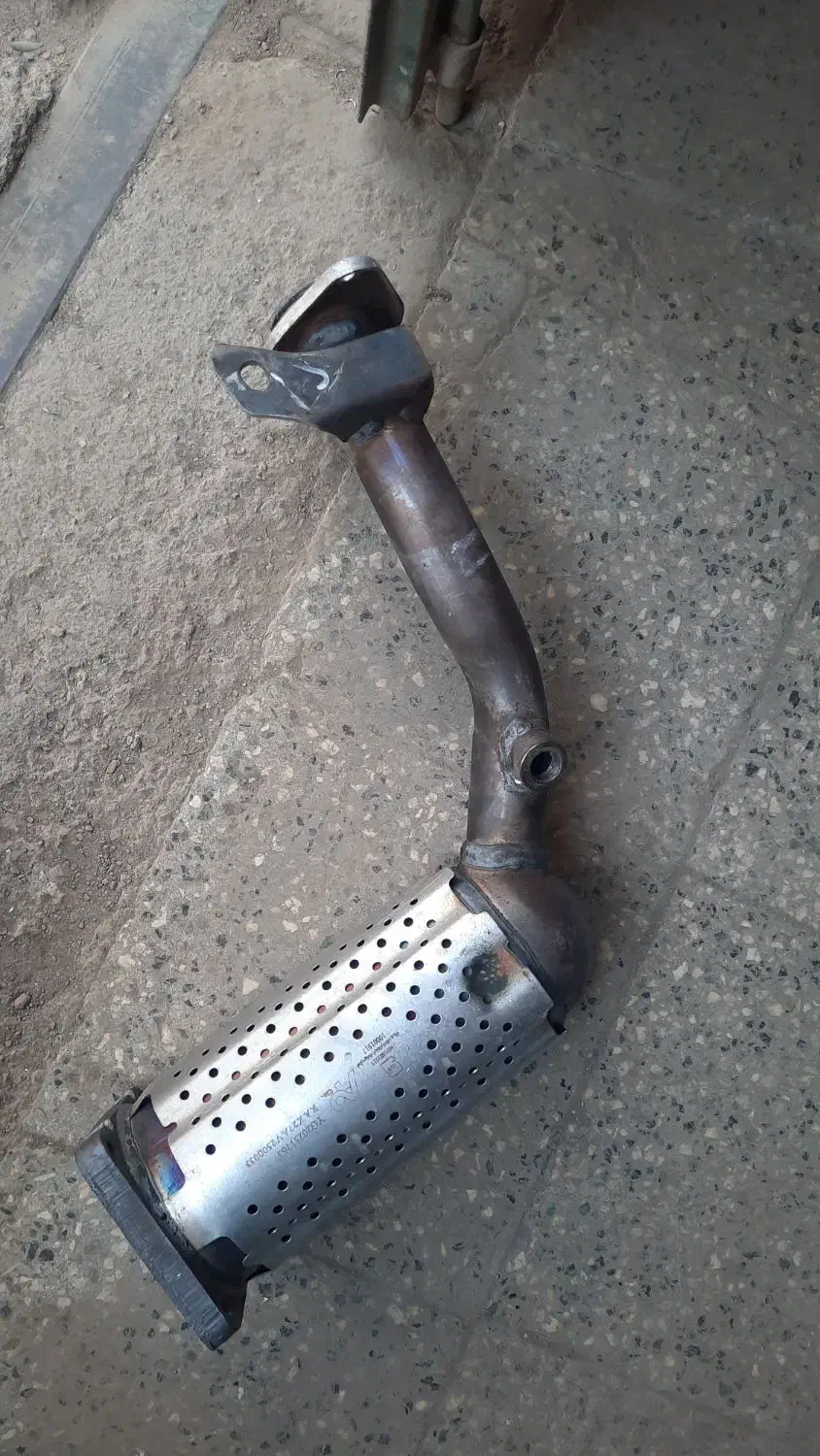 کاتالیزور|قطعات یدکی و لوازم جانبی|نیشابور, بلوار گلها|دیوار