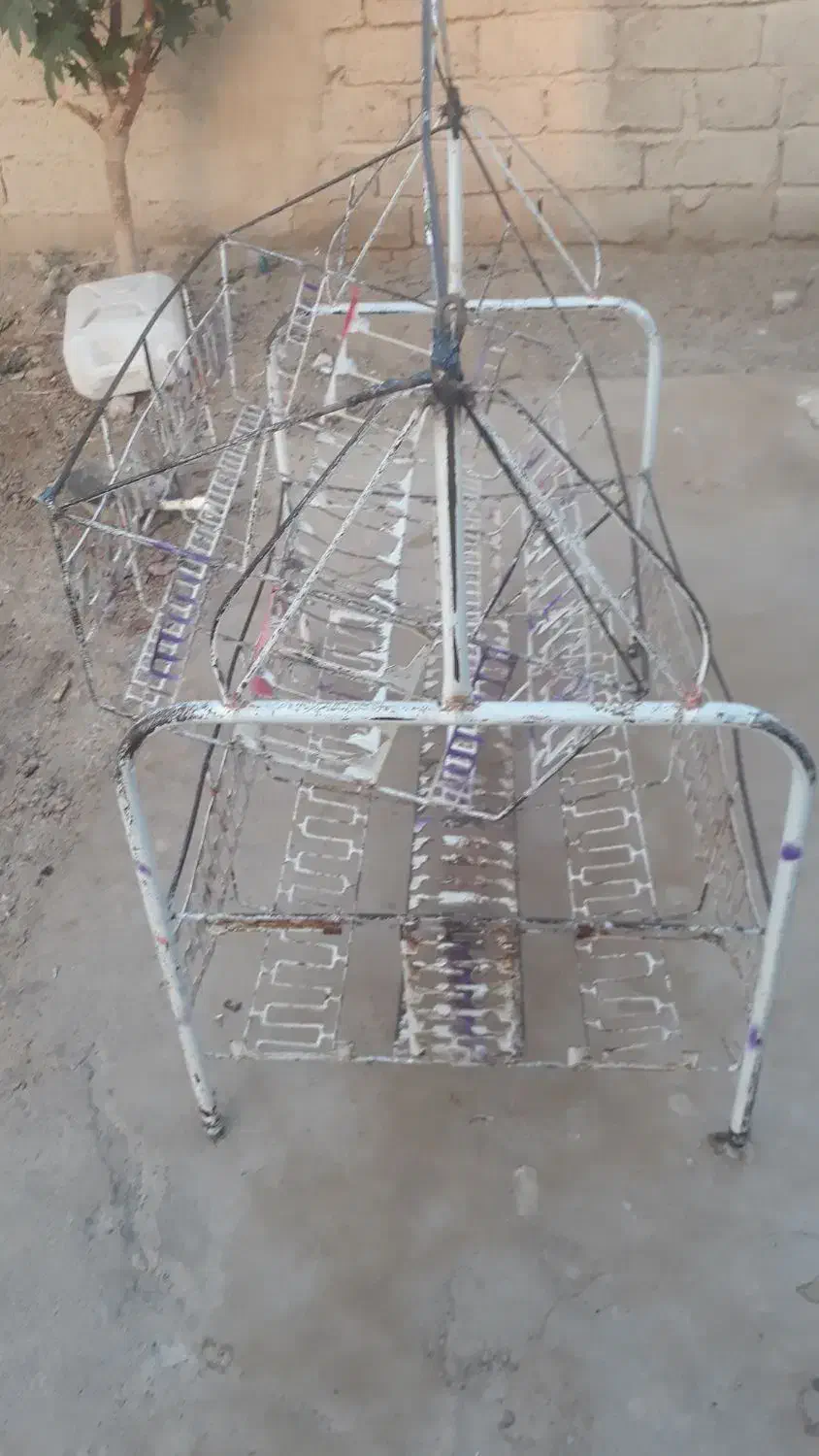 گهواره|تخت و سرویس خواب|زهک, |دیوار