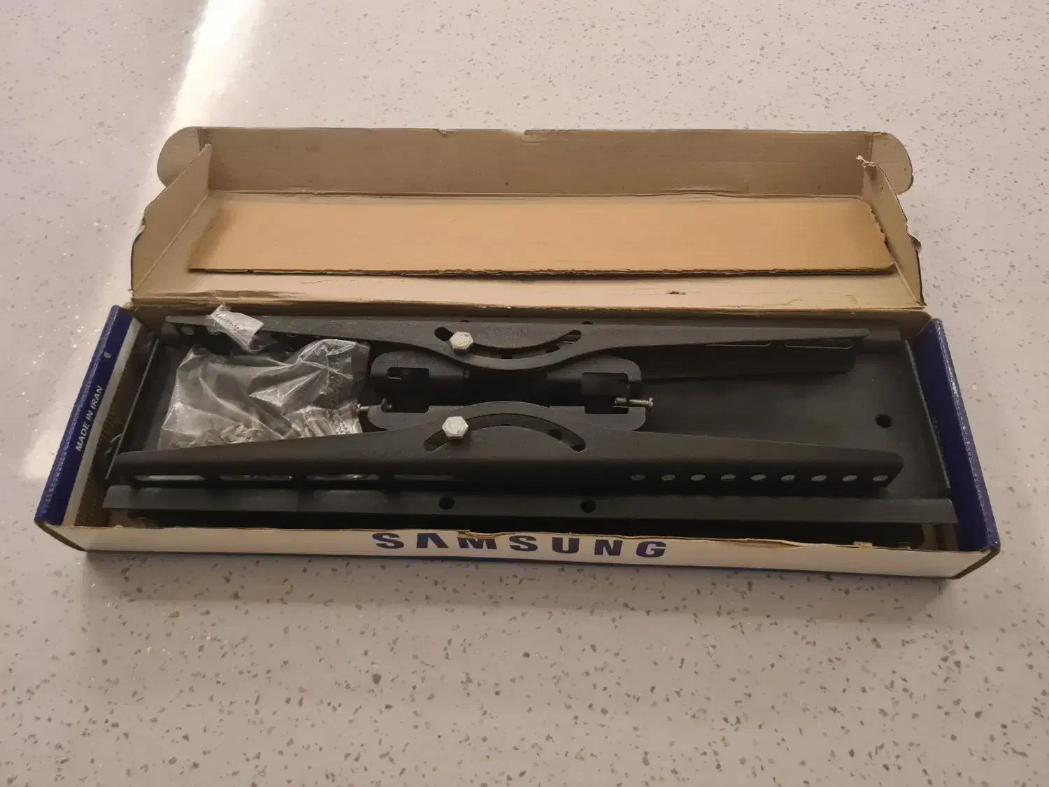 براکت نصب تلویزیون روی دیوار|تلویزیون و پروژکتور|تهران, صادقیه|دیوار