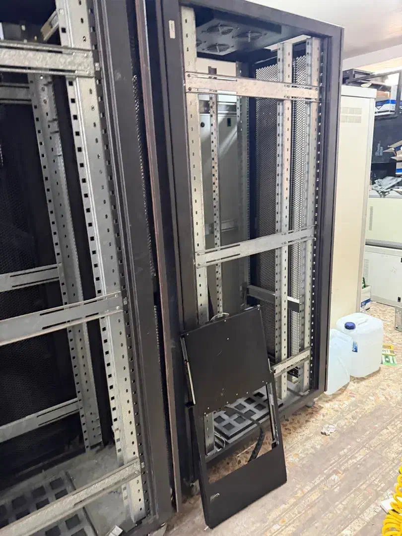 رک ۴۲ یونیت|مودم و تجهیزات شبکه|تهران, دکتر هوشیار|دیوار