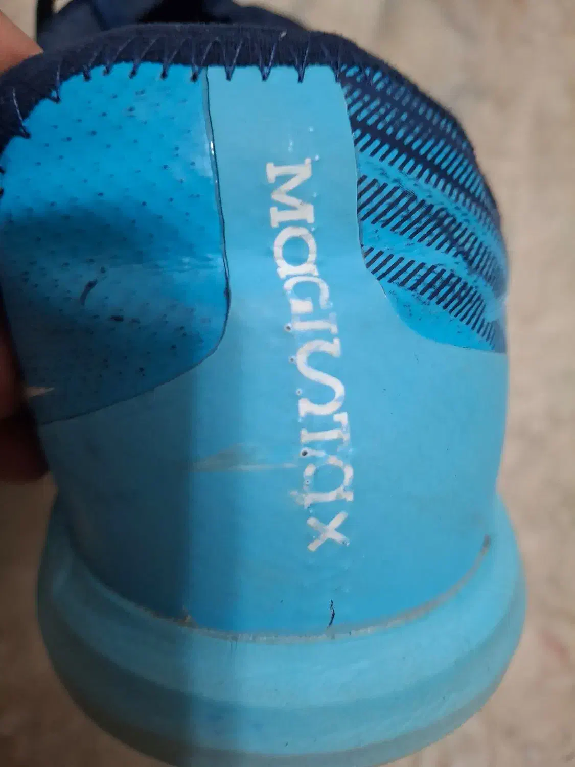 کفش فوتسال مجیستا سایز ۴۲|کیف، کفش، کمربند|نیشابور, دارایی|دیوار