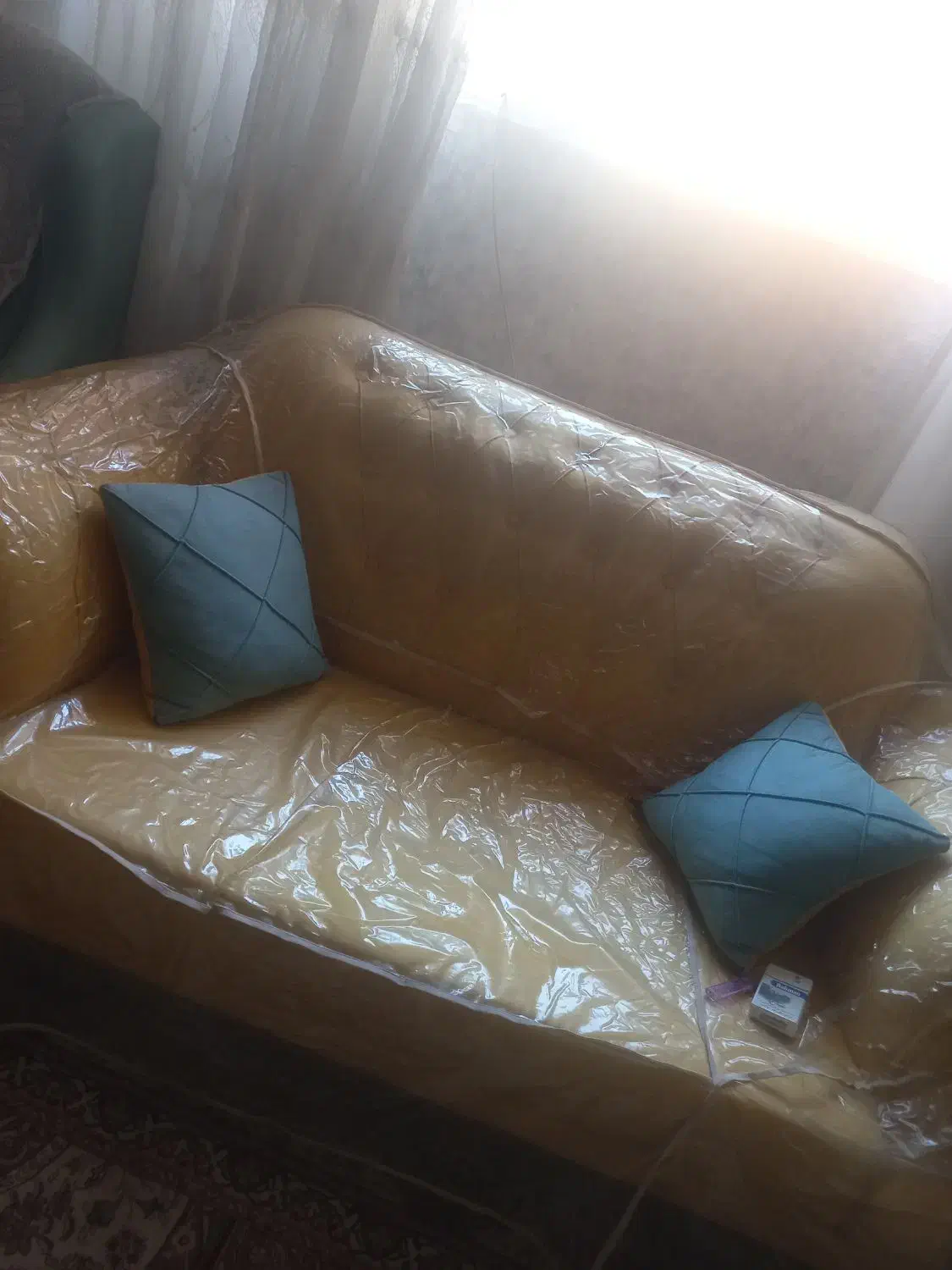 مبلمان درحد نو|مبلمان خانگی و میز عسلی|فولادشهر, مسکن مهر فولادشهر|دیوار