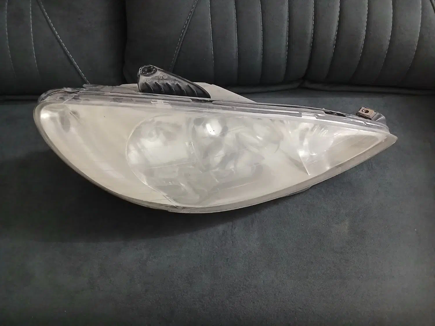 چراغ جلویی ۲۰۶|قطعات یدکی و لوازم جانبی|قم, دروازه ری|دیوار