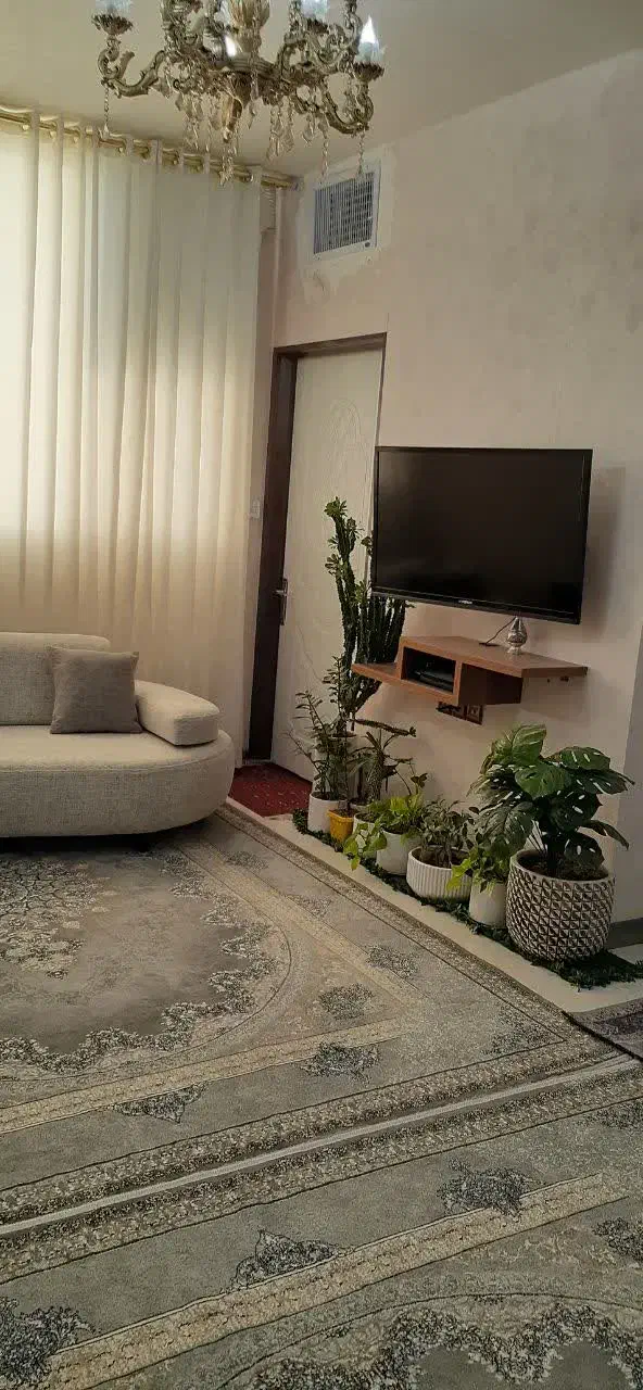 آپارتمان ۷۰ متر همکف تسویه حساب شهرداری نبوی منش|فروش آپارتمان|اصفهان, کارلادان|دیوار