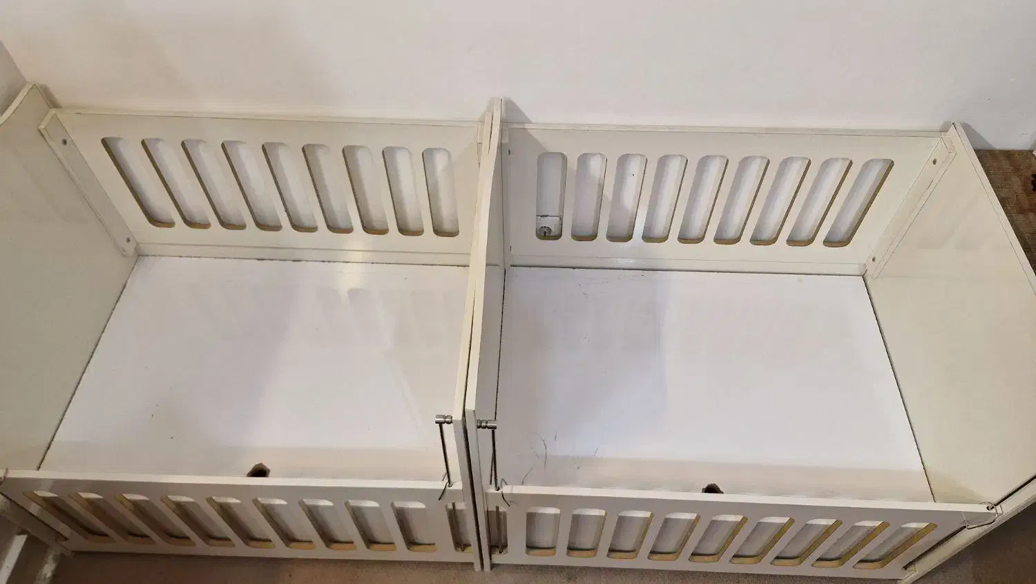 تخت نوزاد|تخت و صندلی بچه|کازرون, |دیوار