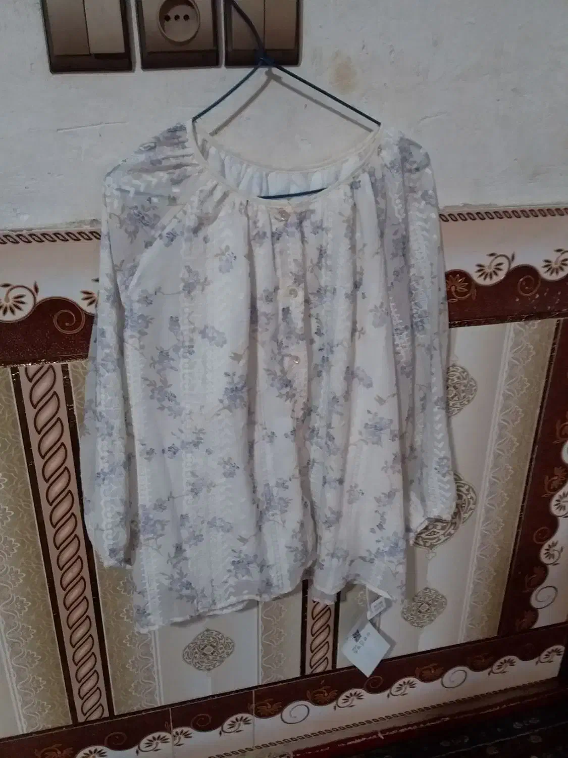 خوب|لباس|فیروزآباد (فارس), |دیوار