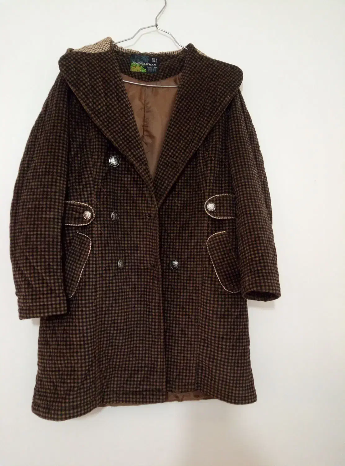 پالتو و مانتو|لباس|آستانه اشرفیه, |دیوار