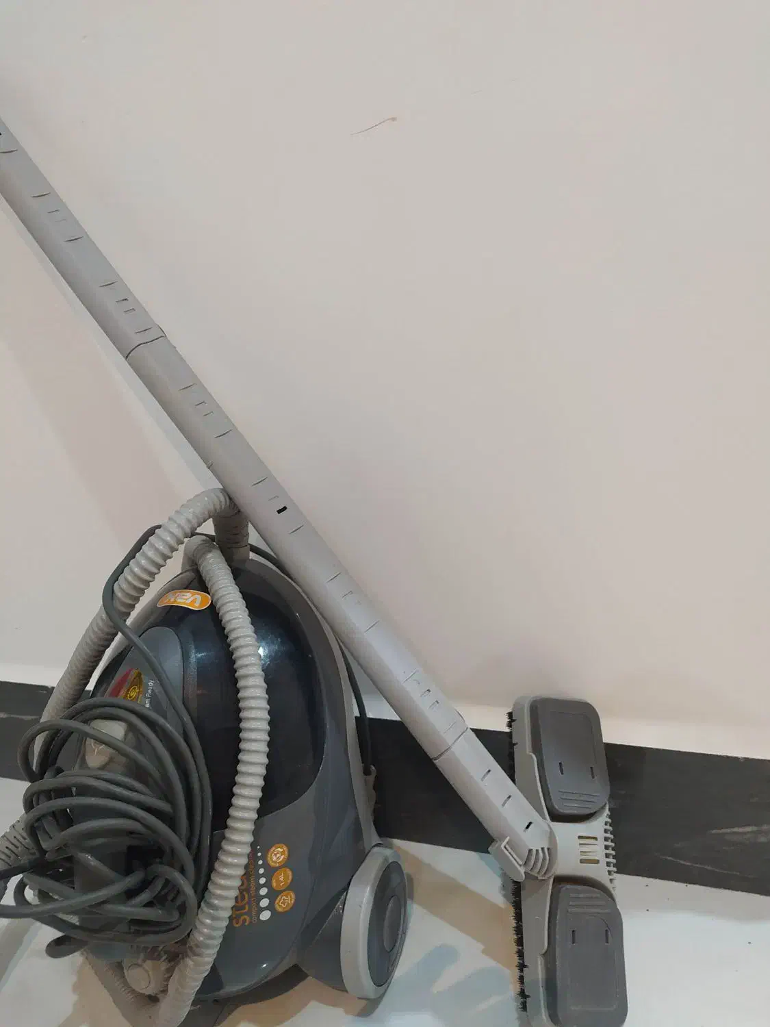 یک عدد بخارشوی استیم خارجی بفروش می رسد|جاروبرقی، جارو شارژی، بخارشو|گنبد کاووس, |دیوار