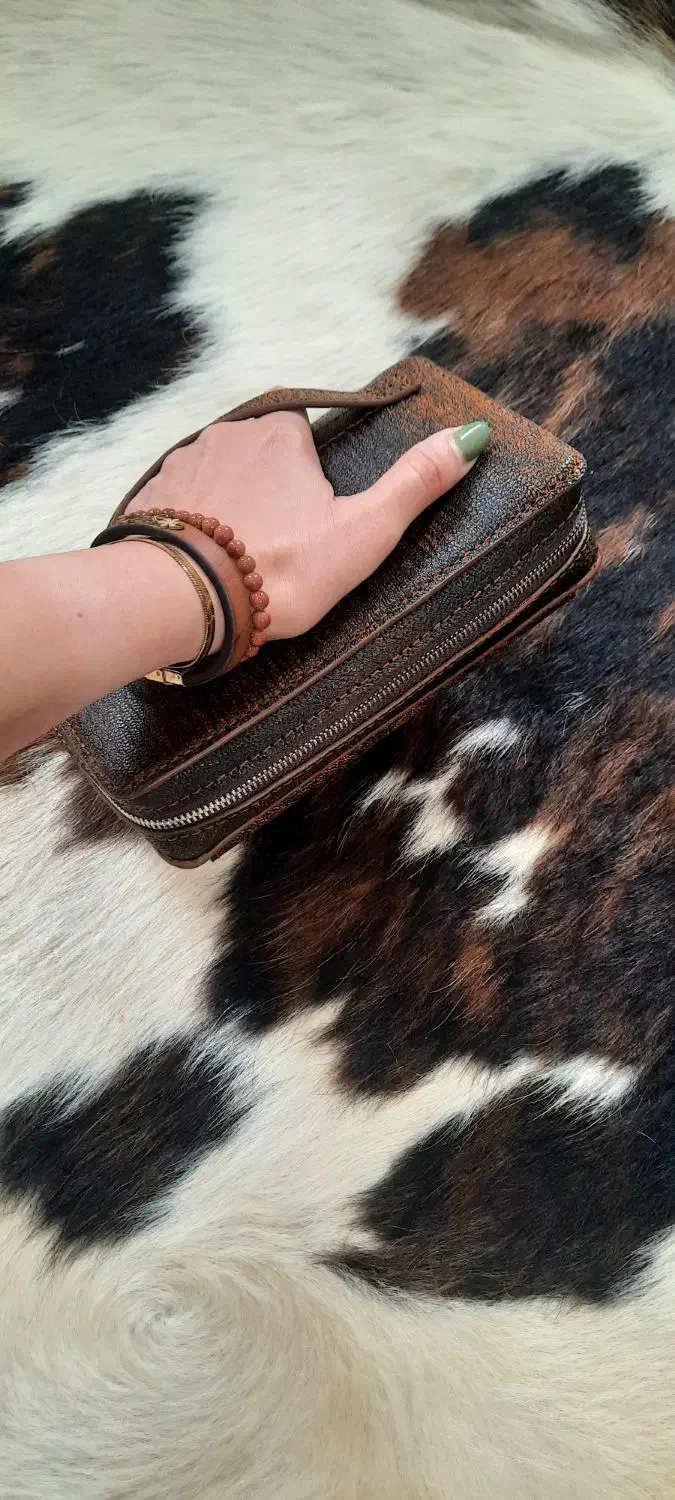 کیف دستی مدارک ساخته شده با چرم طبیعی|کیف، کفش، کمربند|رشت, خرسندی|دیوار