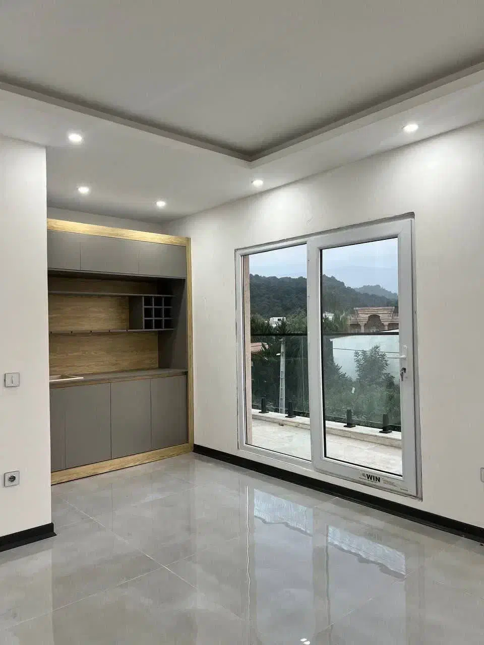 ویلا تریبلکس ۳۰۰م سندار شهرکی ویو بی نظیرو رویایی|فروش خانه و ویلا|تهران, تهرانپارس جنوبی|دیوار