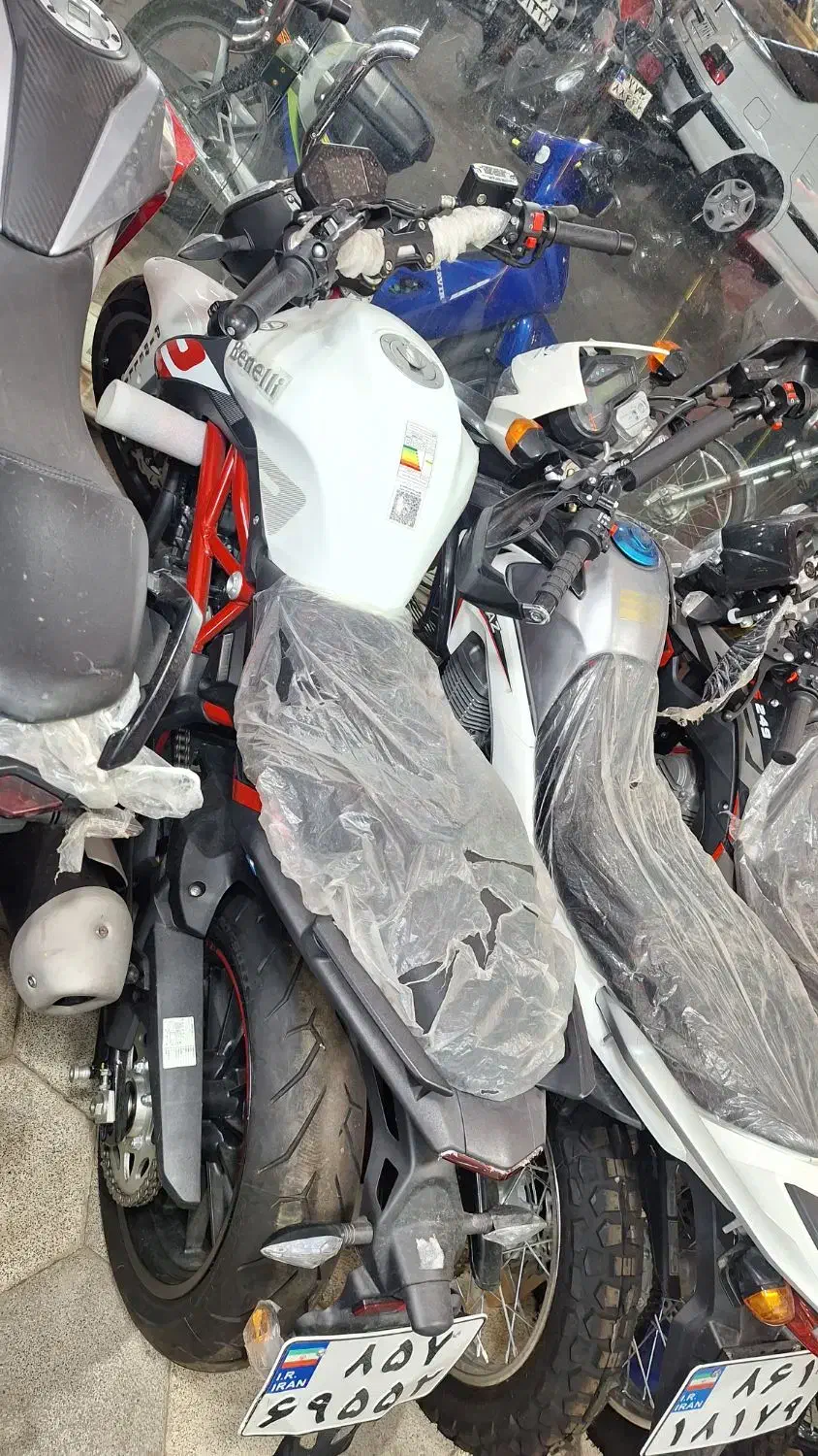 با سلام . متور بنلی جفت صفر (0)کیلومتر خشک بدون|موتورسیکلت|تهران, شهرک غرب|دیوار