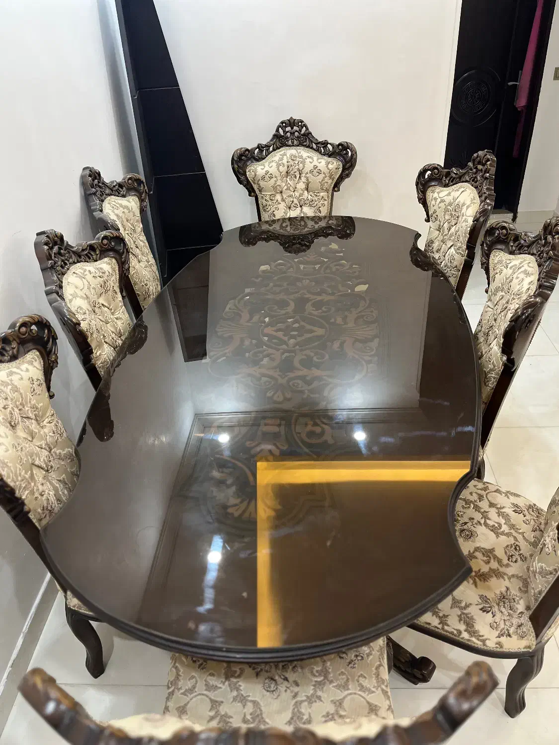 ست کامل مبل سلطنتی و میز ناهارخوری|مبلمان خانگی و میز عسلی|رشت, گلسار|دیوار