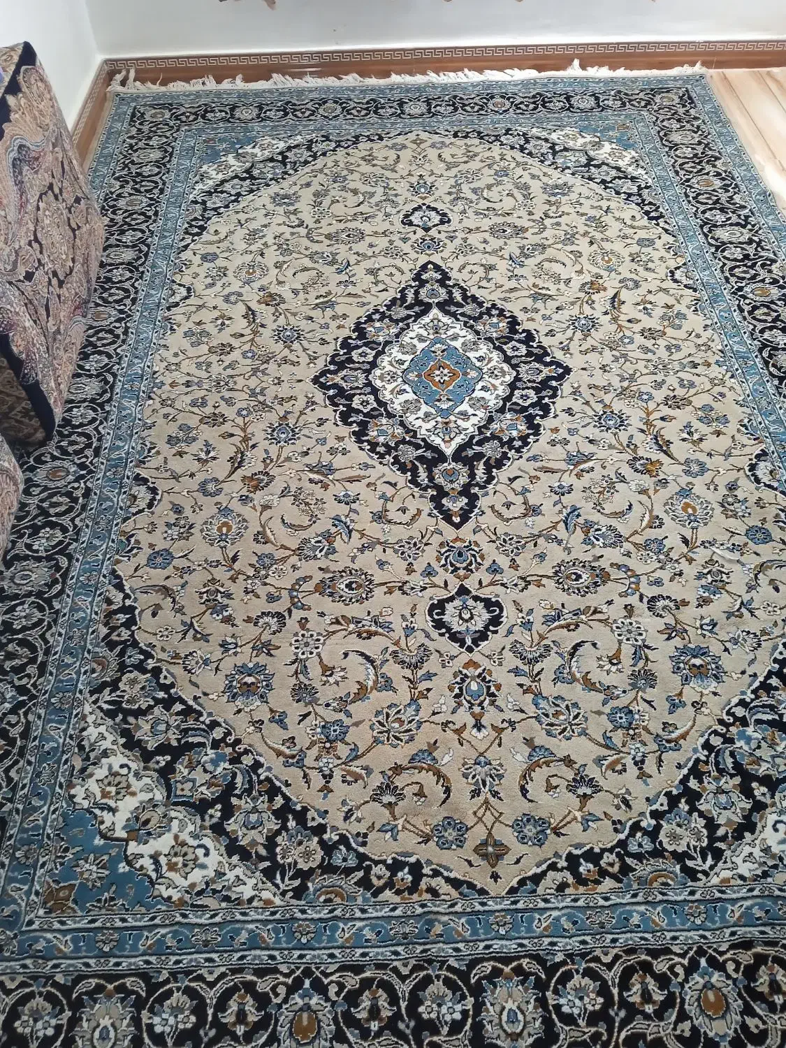 فرش شش متری|فرش|قروه, |دیوار