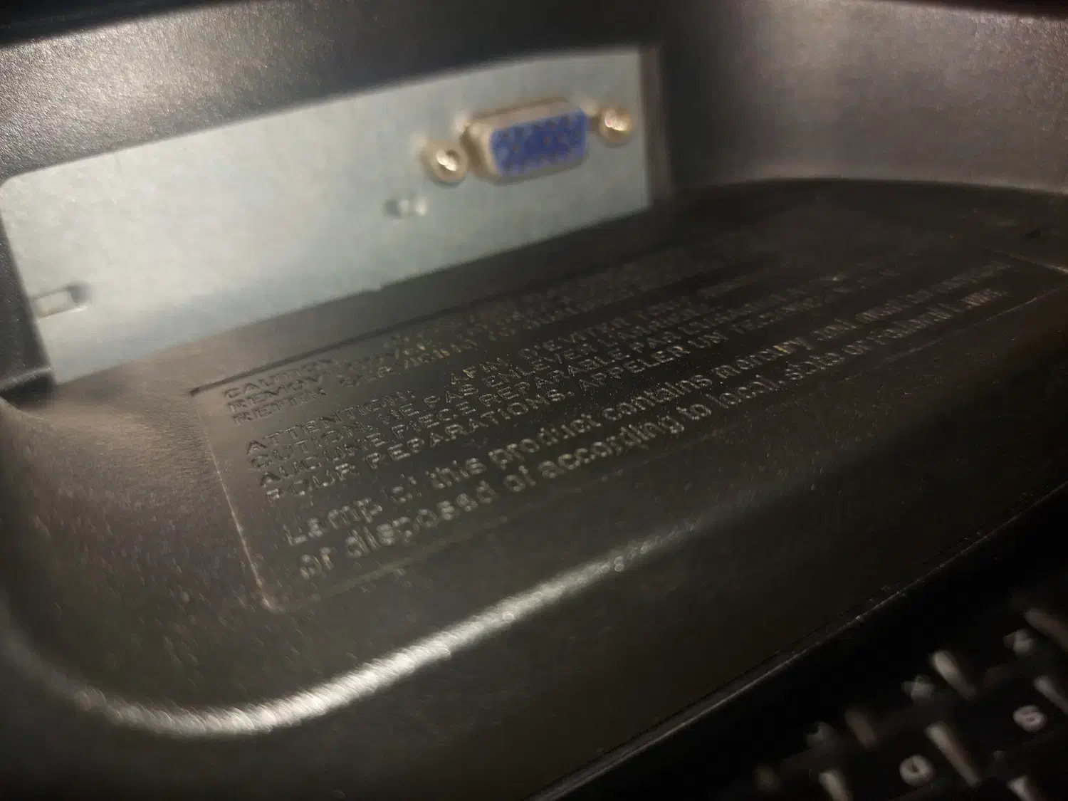 مانیتور lg و ایفون ۸|قطعات و لوازم جانبی رایانه|بندرعباس, |دیوار