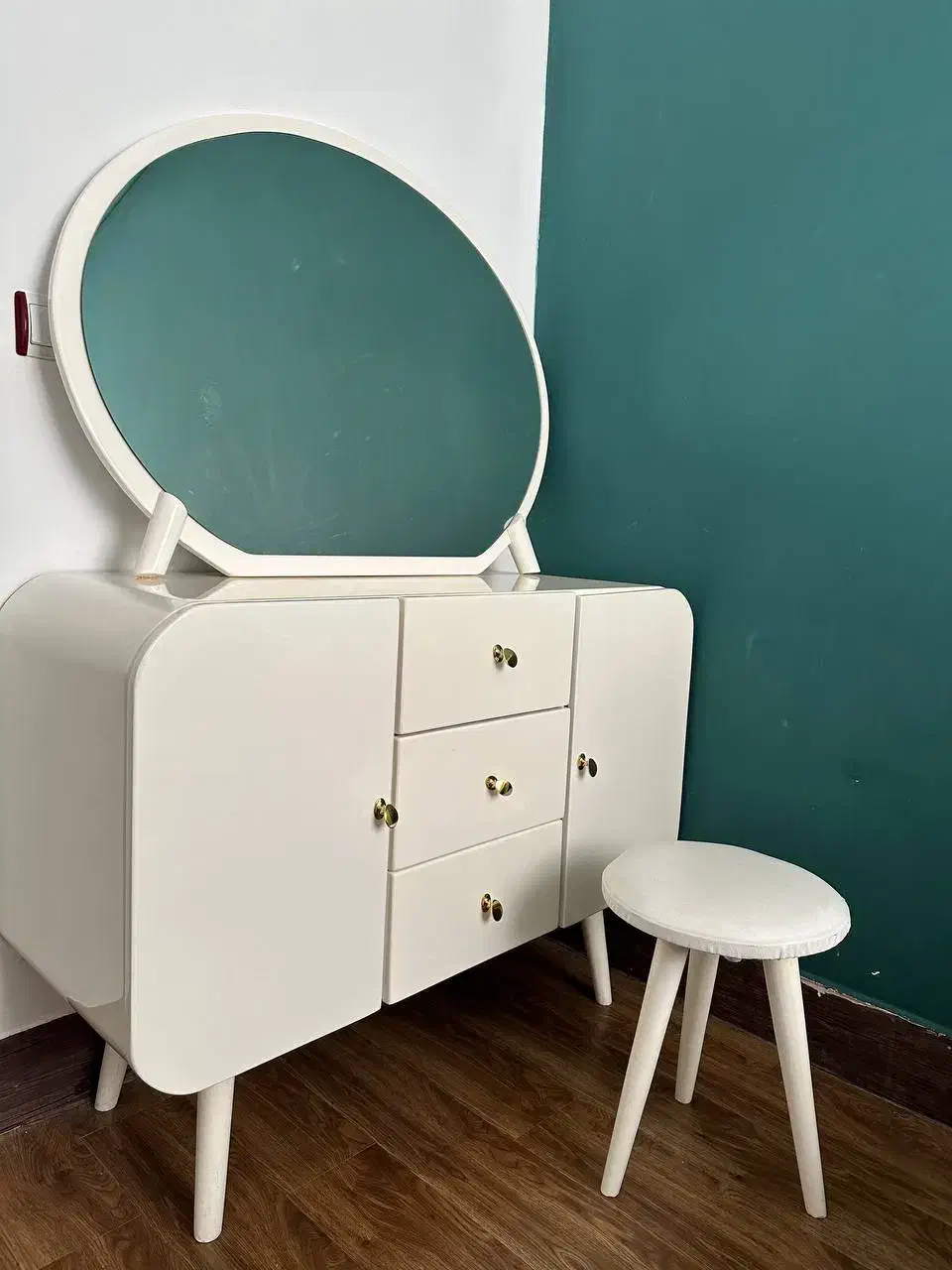 کنسول آینه به همراه پاتختی|بوفه، ویترین، کنسول|رشت, شالکو|دیوار