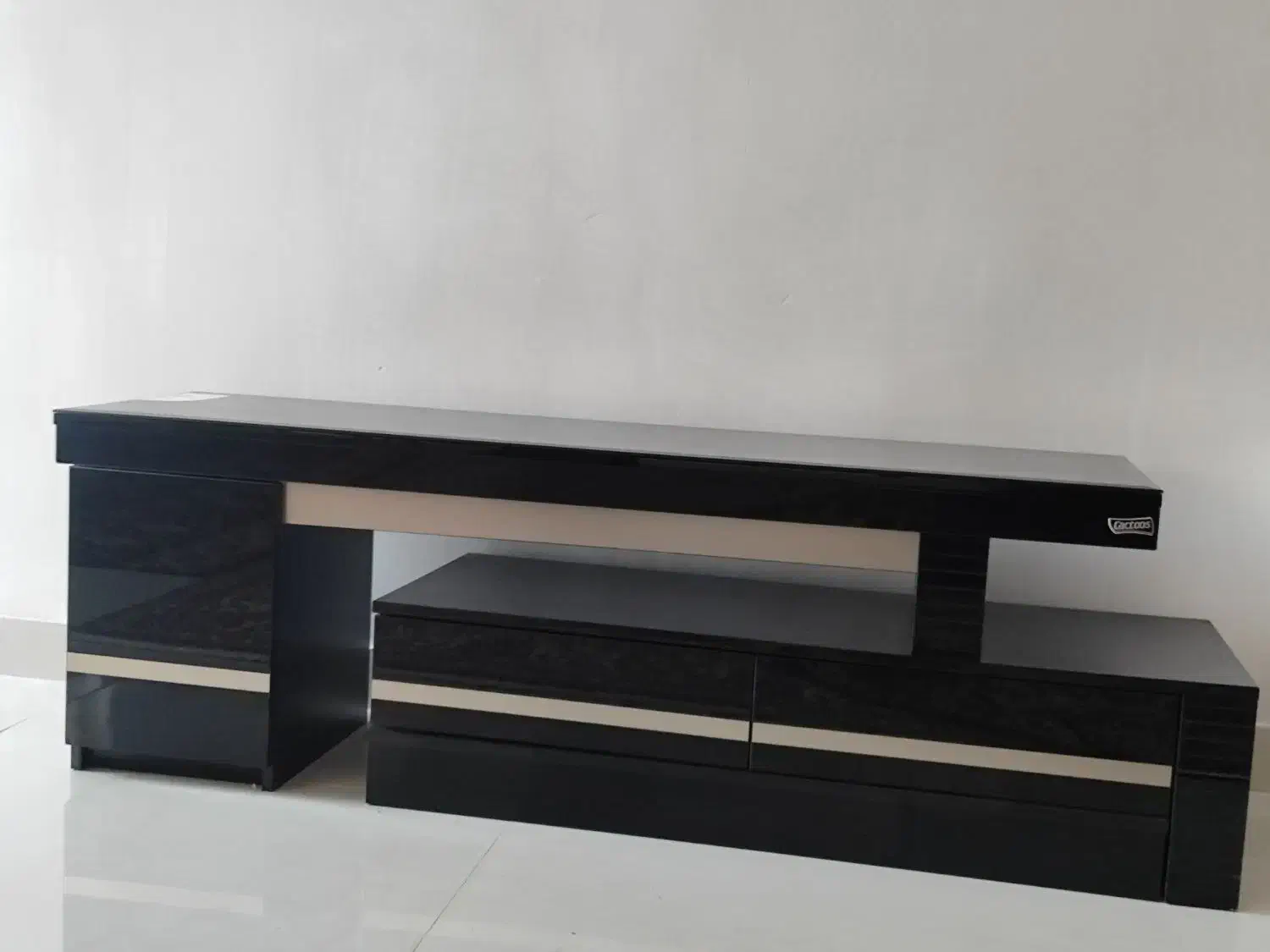 میز تلویزیون درحدصفر|میز تلویزیون|بوکان, |دیوار