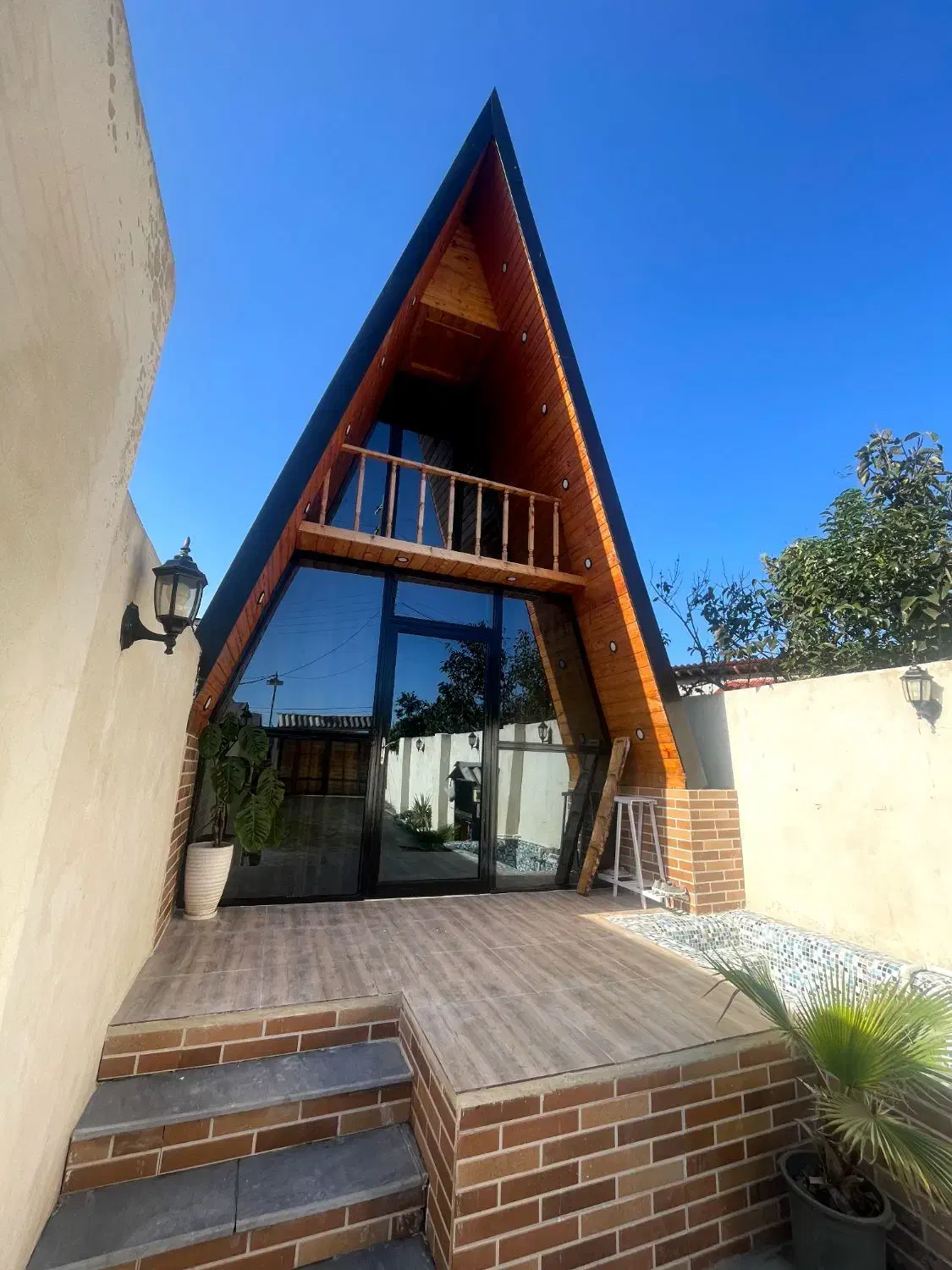 کلبه اسپرلوس دو خواب جکوزی|اجارهٔ کوتاهمدت ویلا و باغ|تنکابن, |دیوار