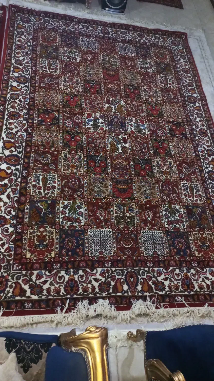 دوعدد فرش چالشتر بسیار زیبا و نفیس اندازه ۳.۲×۲.۲|فرش|لردگان, |دیوار