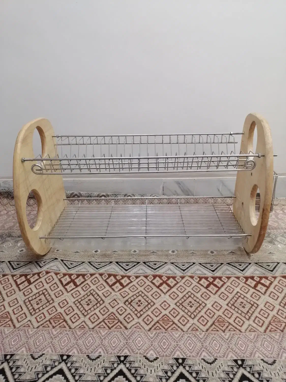 جاظرفی|آب‌چکان و نظم‌دهنده ظروف|صدرا-فارس, فاز ۱|دیوار