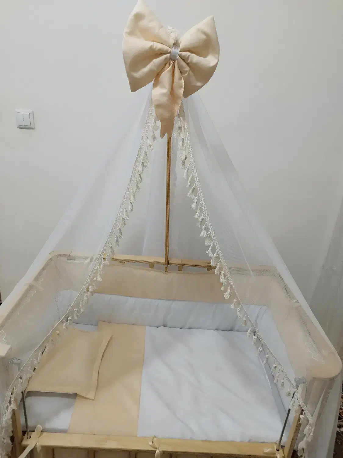 تخت کودک تا ۴ سال|تخت و صندلی بچه|سقز, |دیوار