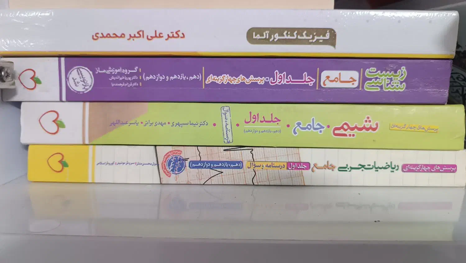 کتاب تست|کتاب و مجله آموزشی|قم, قلعه کامکار|دیوار