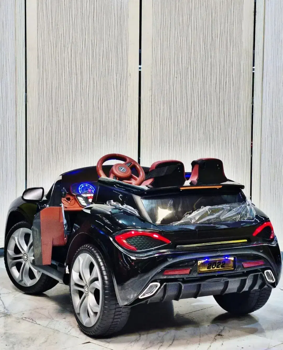 ماشین شارژی آئودی شاسی از دم قسطی بخر بدون چک|اسباببازی بچه|فولادشهر, فولادشهر|دیوار