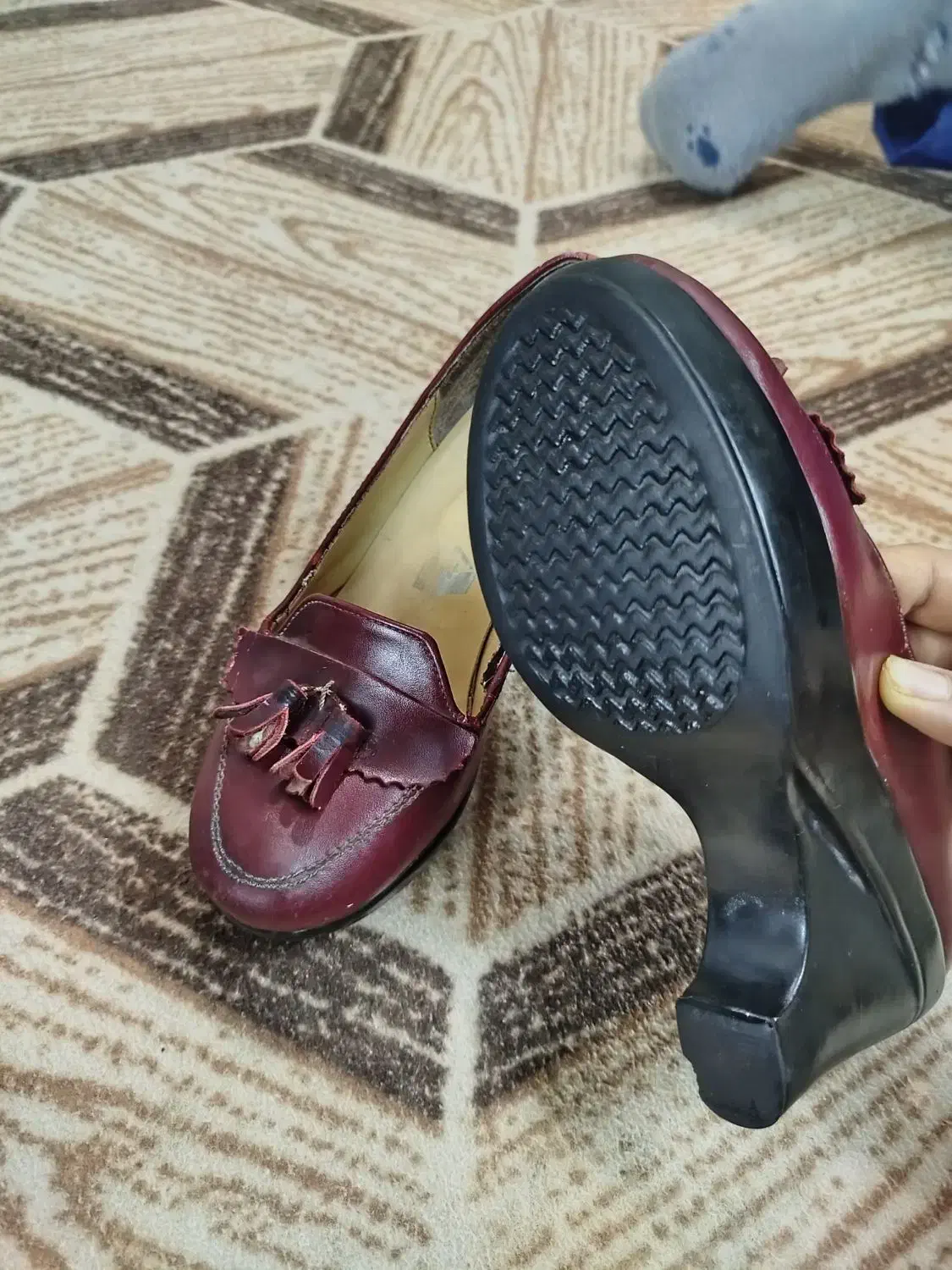 صندل|کیف، کفش، کمربند|یزد, |دیوار