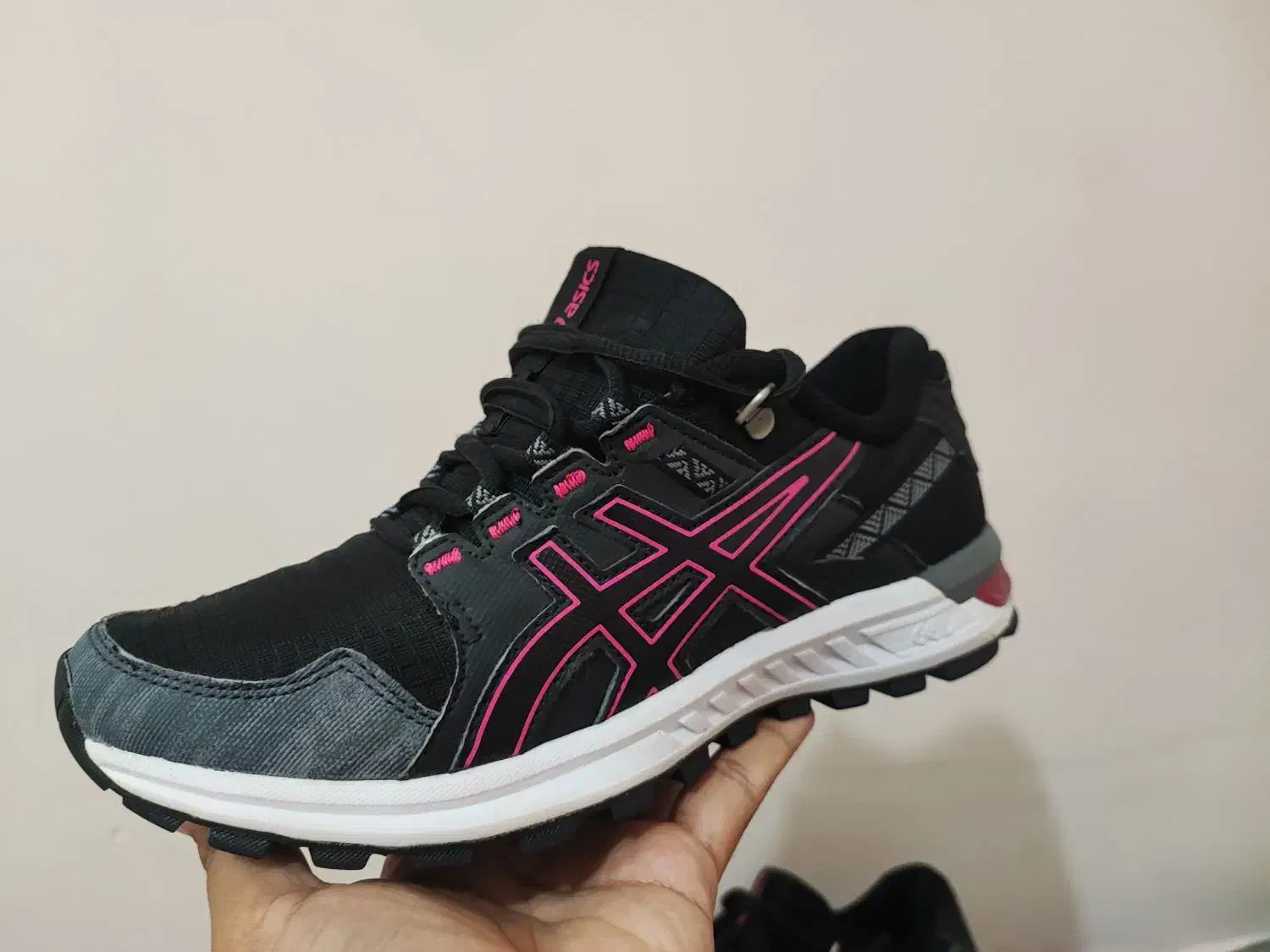 اسیکس اورجینال درحد آکبند|کیف، کفش، کمربند|تهران, امیریه|دیوار