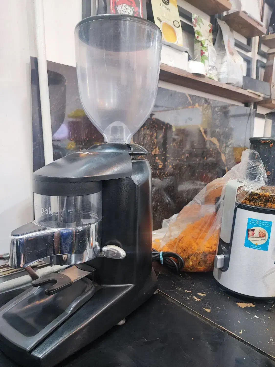 آسیاب قهوه|کافی‌شاپ و رستوران|مشهد, کشف|دیوار