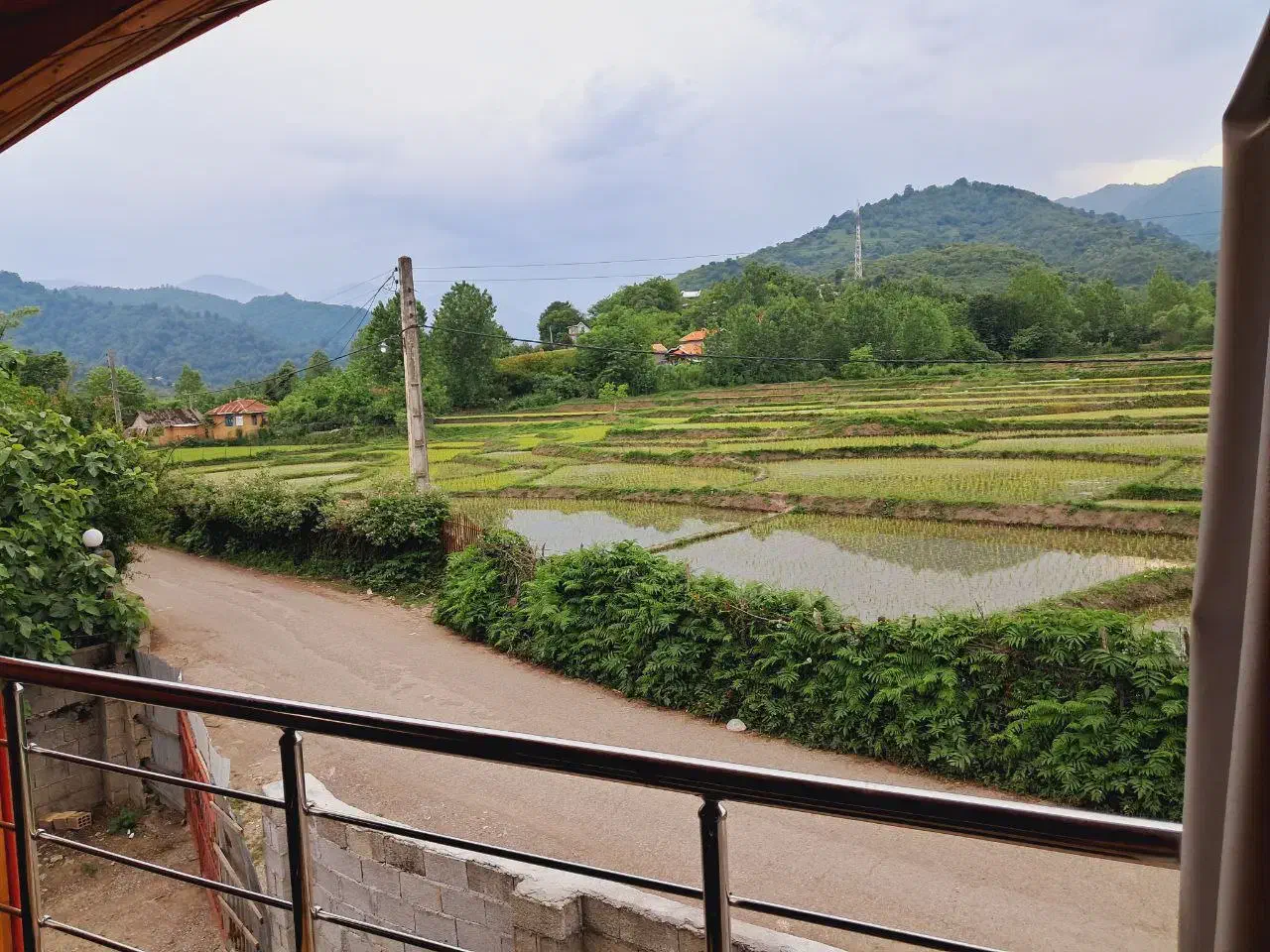 ویلا چوبی|اجارهٔ کوتاهمدت ویلا و باغ|شاندرمن, |دیوار