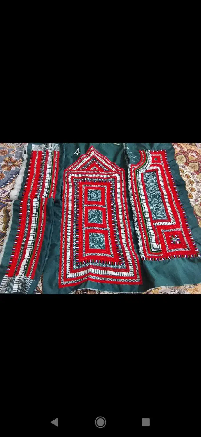 دوچگرم|لباس|ایرانشهر, |دیوار