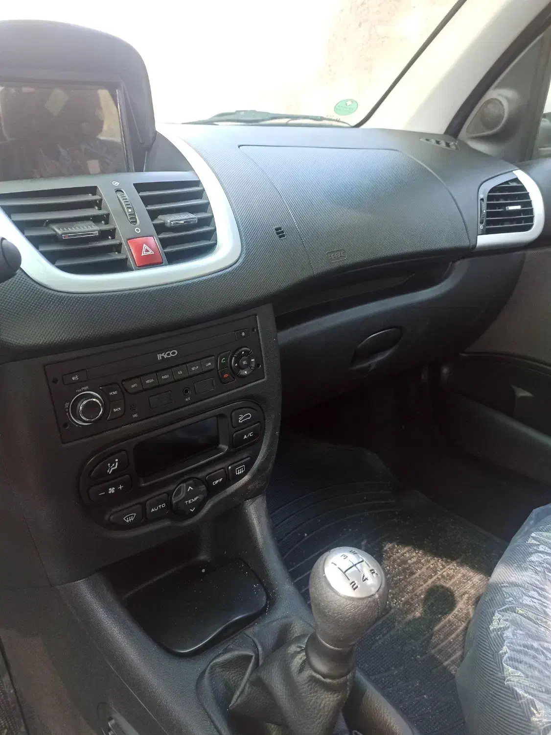 207tu3|خودرو سواری و وانت|بم, |دیوار