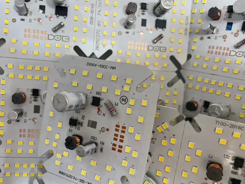 چیپ لامپ|لامپ و چراغ|کرج, برغان|دیوار