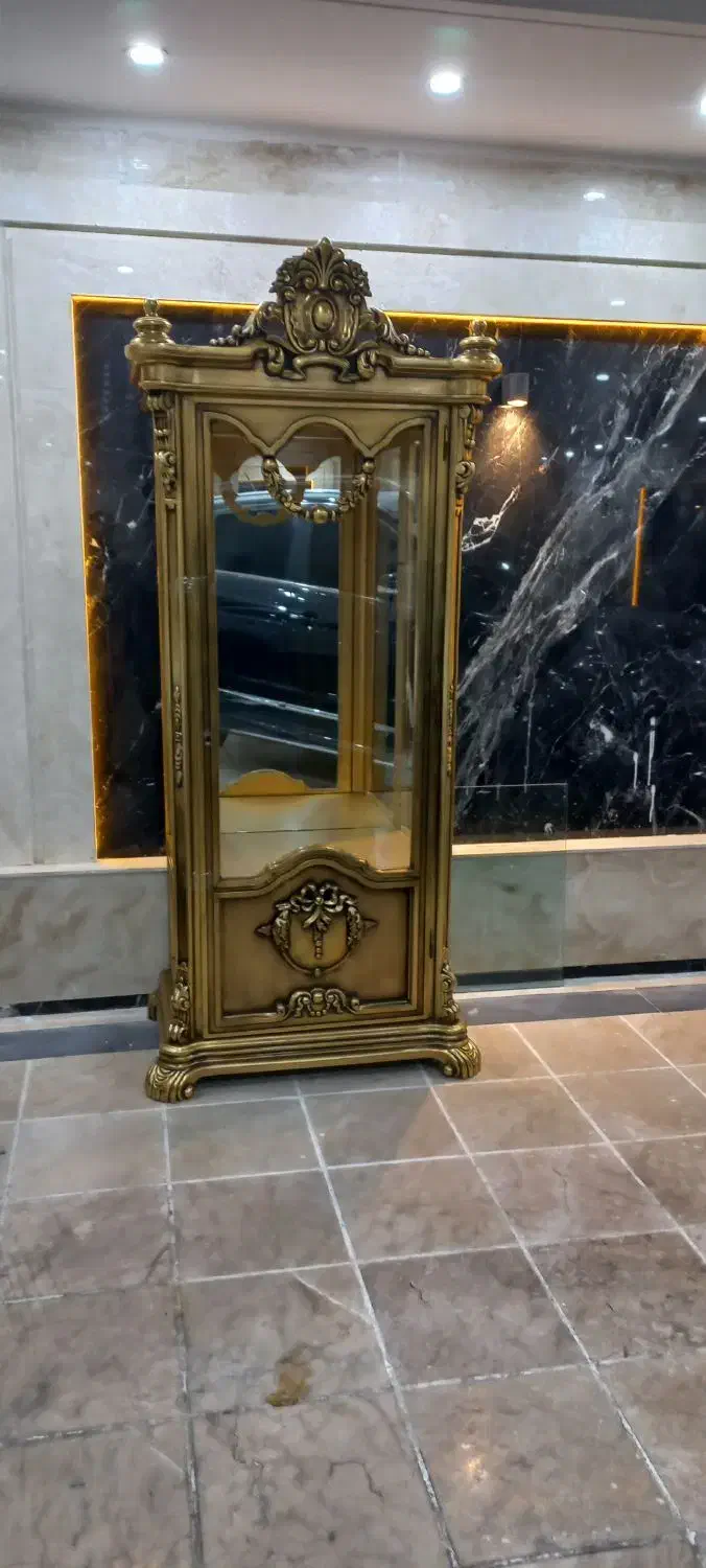 بوفه جنس چوب ورق طلا|بوفه، ویترین، کنسول|مشهد, گوهرشاد|دیوار