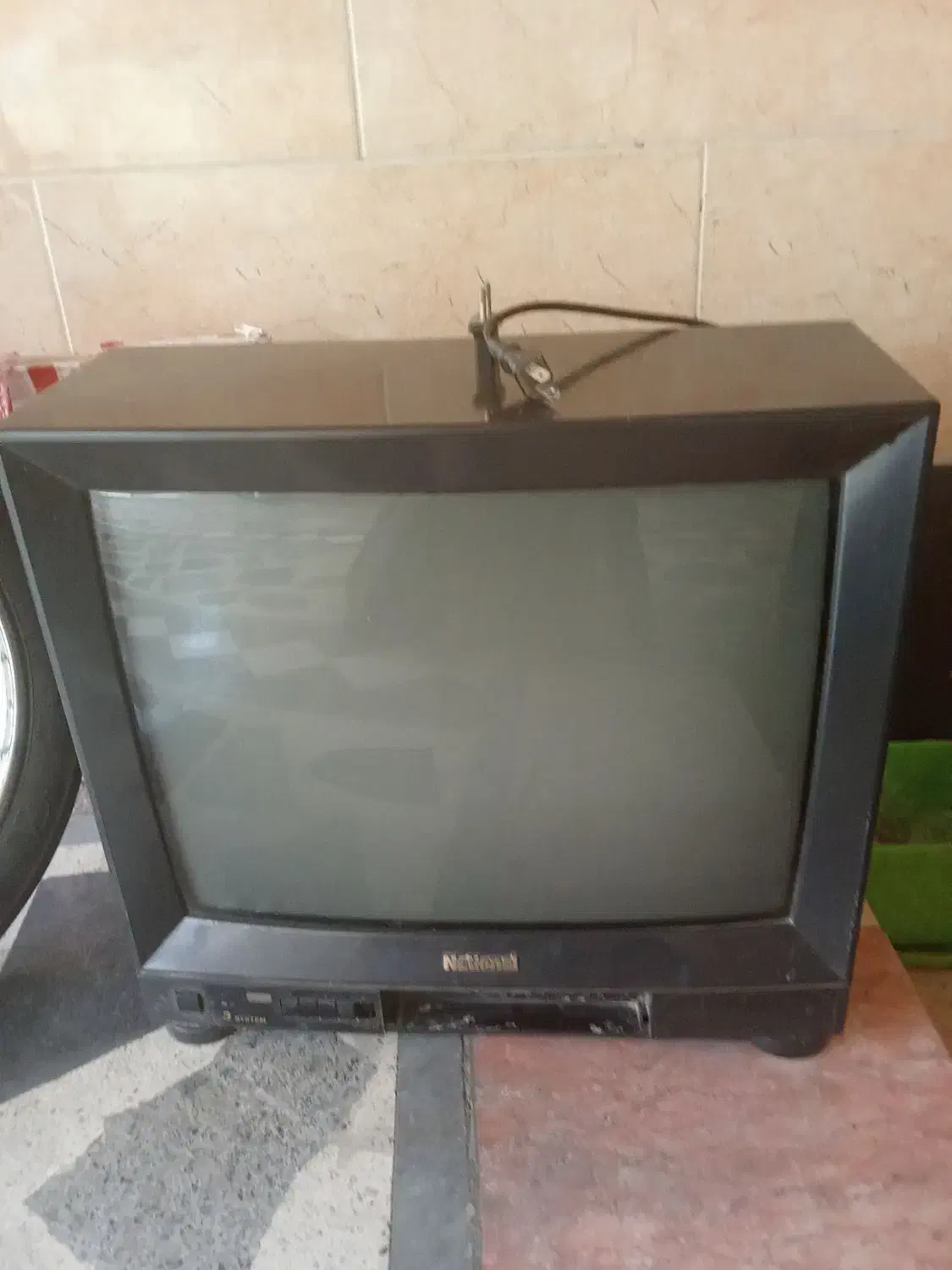 تلویزیون ناسیونال|تلویزیون و پروژکتور|دزفول, |دیوار