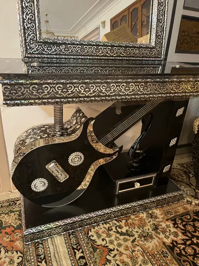 آینه و کنسول مدل گیتار|بوفه، ویترین، کنسول|آذرشهر, |دیوار