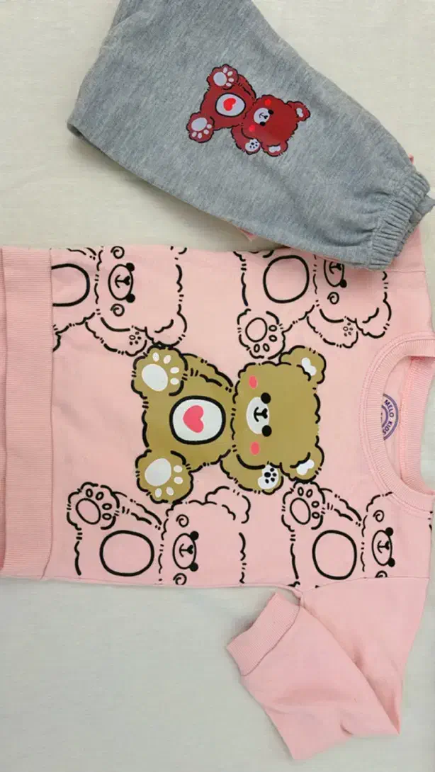 لباس دخترانه|کفش و لباس بچه|قم, زنبیل آباد|دیوار