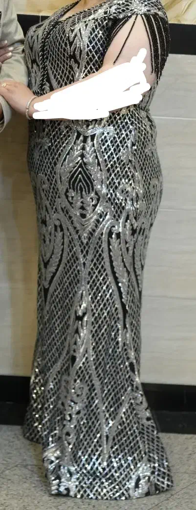 لباس مجلسی|لباس|بهارستان, |دیوار