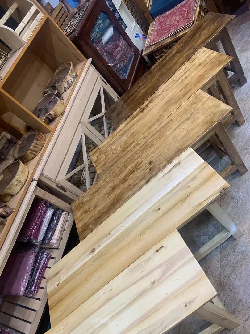 نیمکت های چوبی|صندلی و نیمکت|قم, باغ کرباسی|دیوار