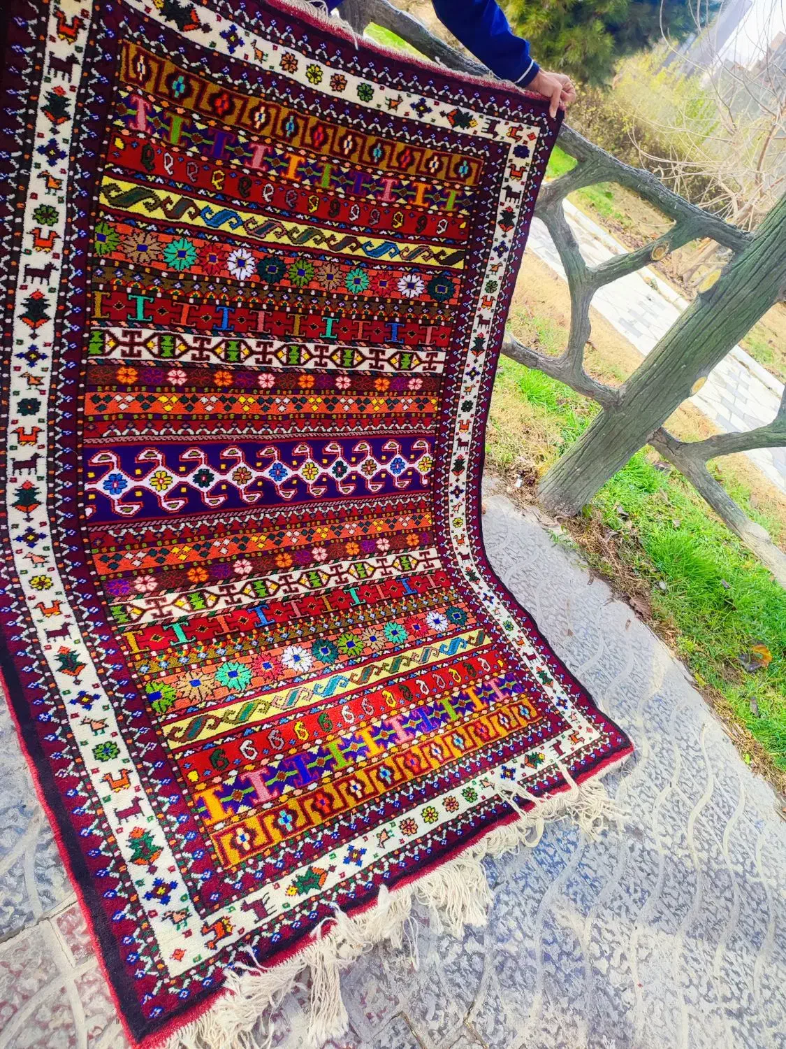 گلیم و قالی دستبافت|فرش|شیراز, زند|دیوار