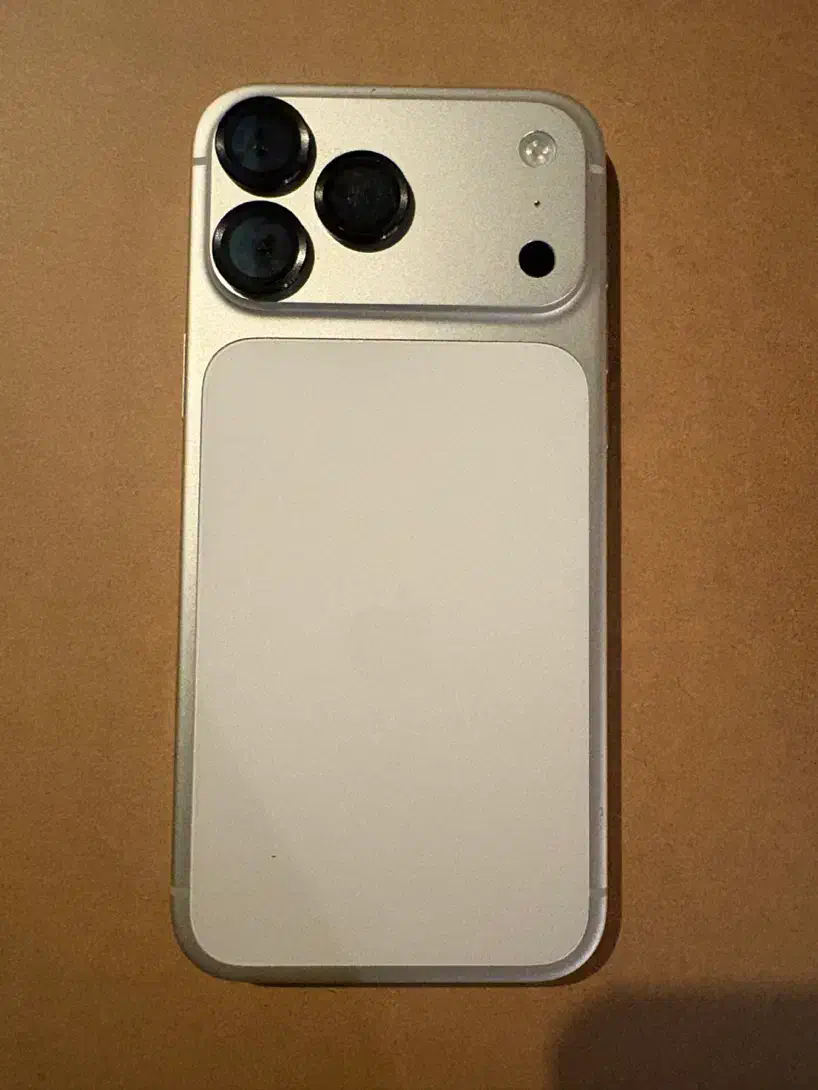 گوشی ۱۷ پرومکس ۲۵۶zaa|موبایل|تهران, دروس|دیوار