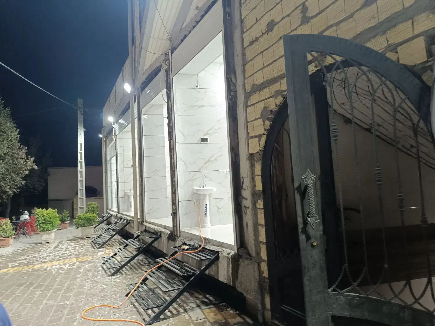 مغازه تجاری خیابان اصلی امام زاده احمد|اجارهٔ مغازه و غرفه|سیرجان, |دیوار