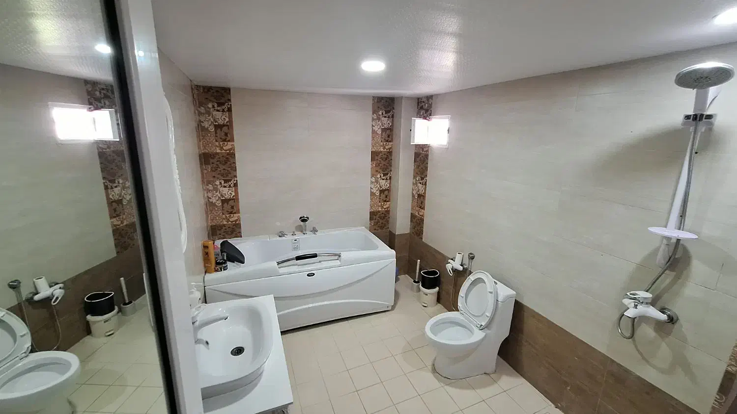 فروش خانه ویلایی در داخل شهر|فروش خانه و ویلا|رضوانشهر, |دیوار