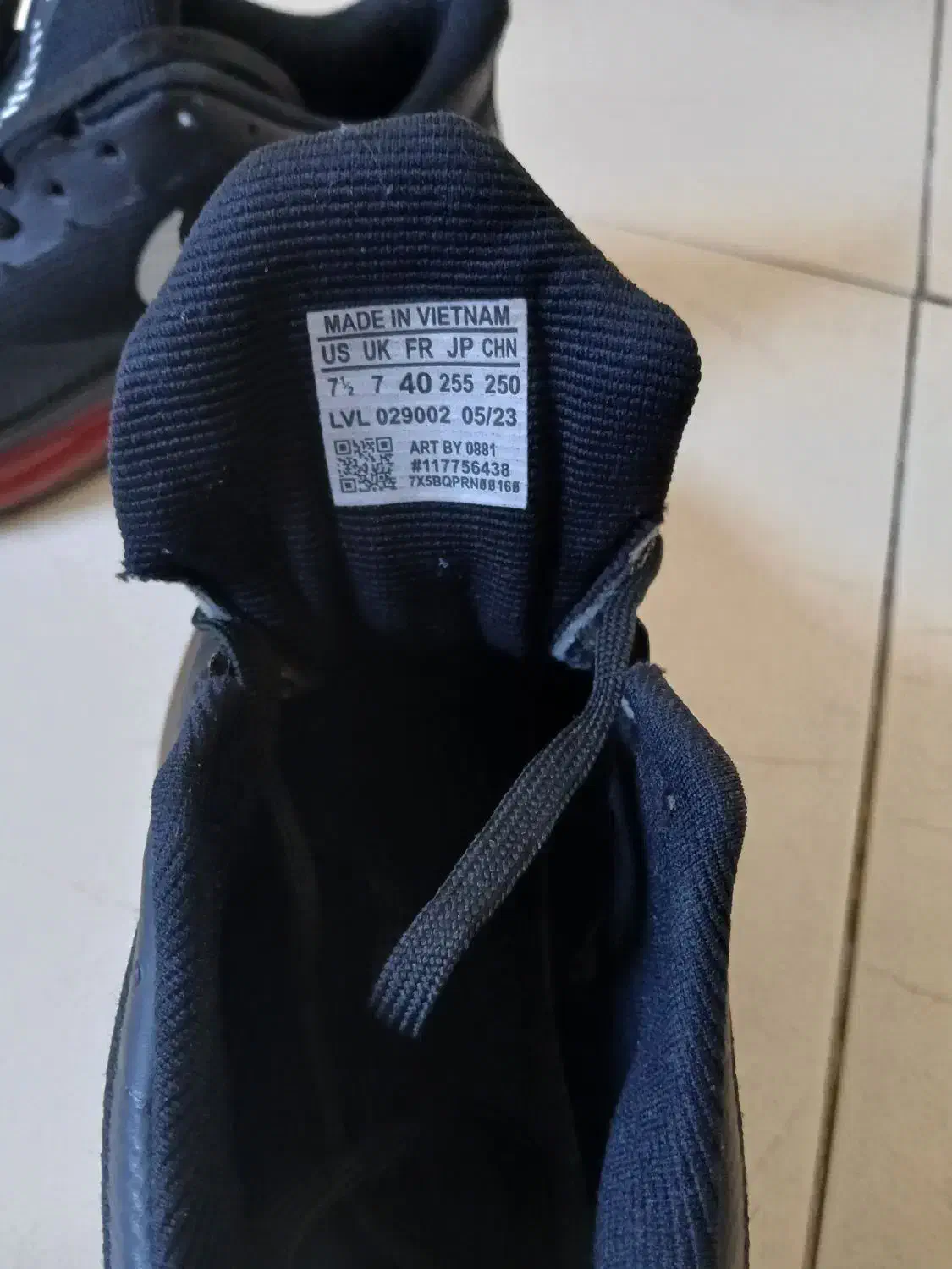 کفش اسپرت شیک|کیف، کفش، کمربند|شاهینشهر, مخابرات (شهید بهشتی)|دیوار