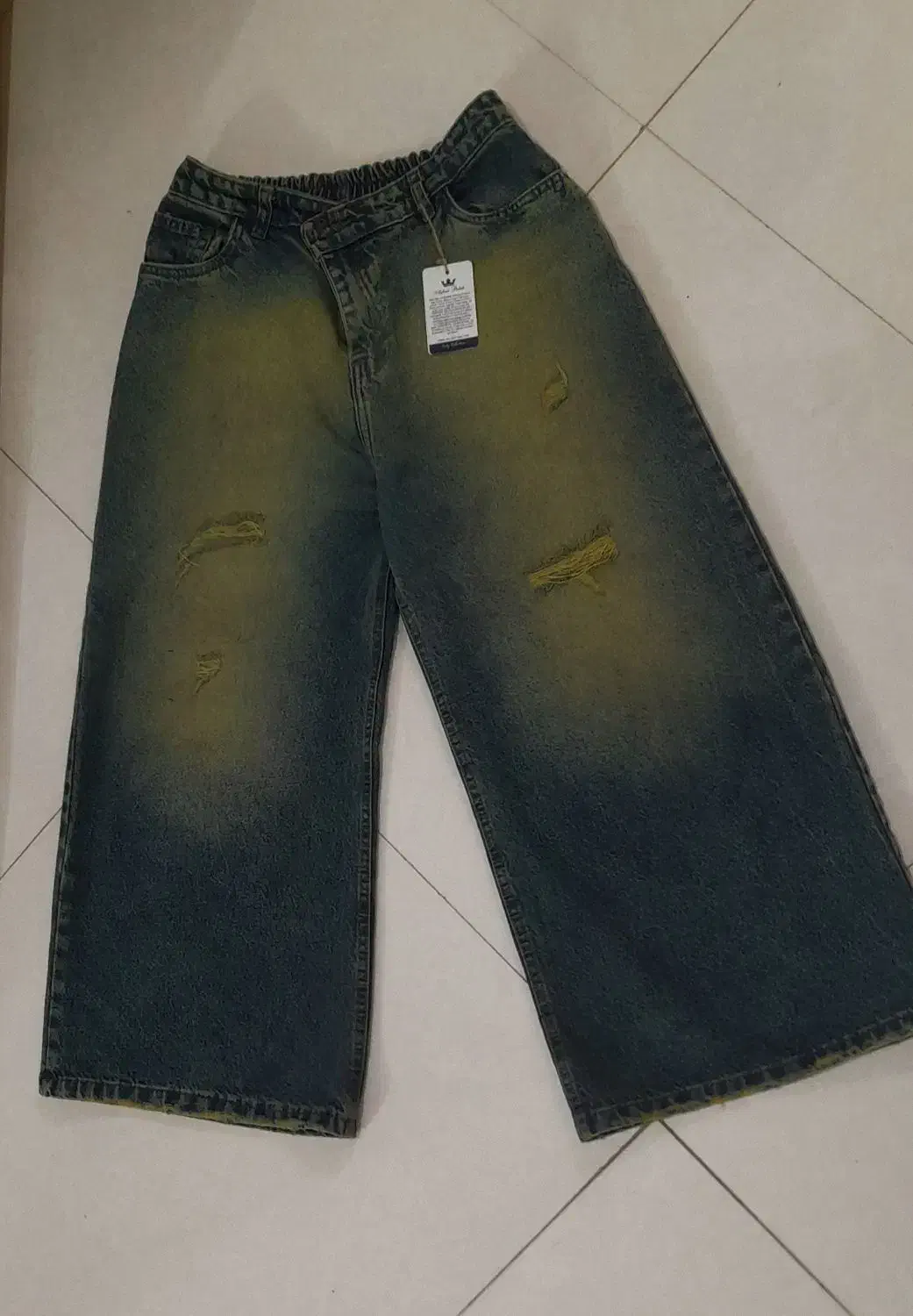 دستبند پاندورا و شلوار واید لگ ترک زنانه|بدلیجات|مشهد, انقلاب|دیوار