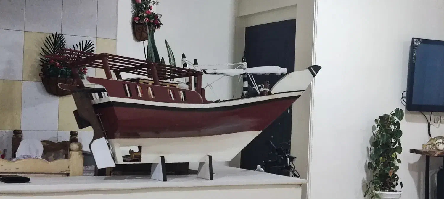 کشتی و لنج چوبی دکوری|مجسمه، تندیس، ماکت|اهواز, کوی فاطمیه|دیوار