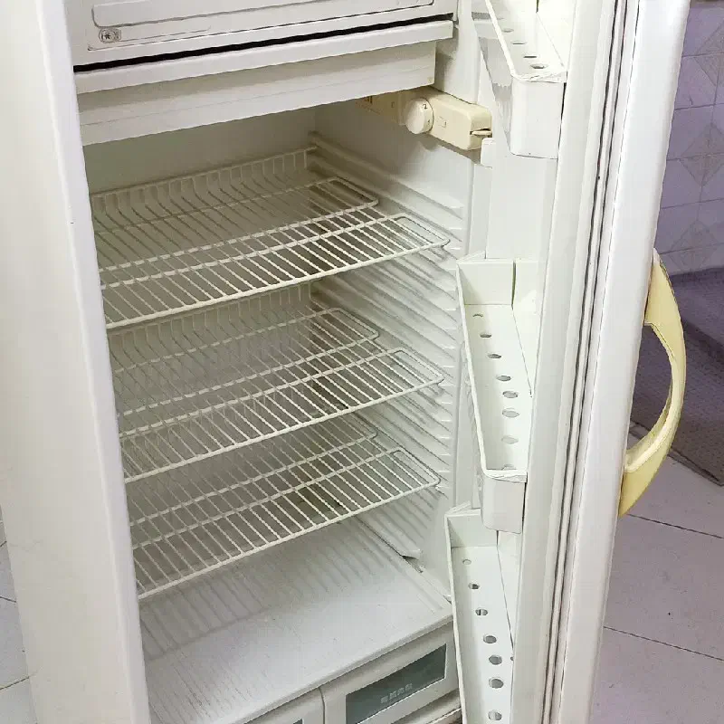 یخچال قدیمی ولی تمیز و در حد|یخچال و فریزر|تربت جام, یحیی آباد|دیوار