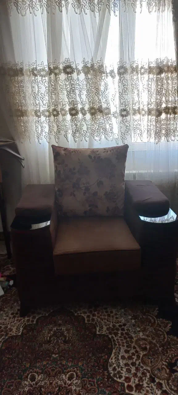 مبل ۷ نفره سالم|مبلمان خانگی و میز عسلی|پردیس, فاز ۴|دیوار