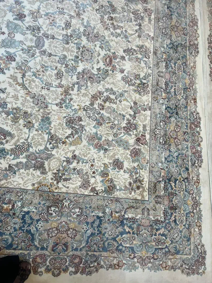 فرش ماشینی ۷۰۰ شانه در حد نو|فرش|تهران, سجاد|دیوار